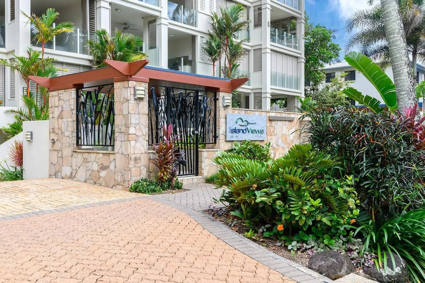 Turquesa Tides - Beachfront Resort Living Παλμ Κόουβ Αυστραλία