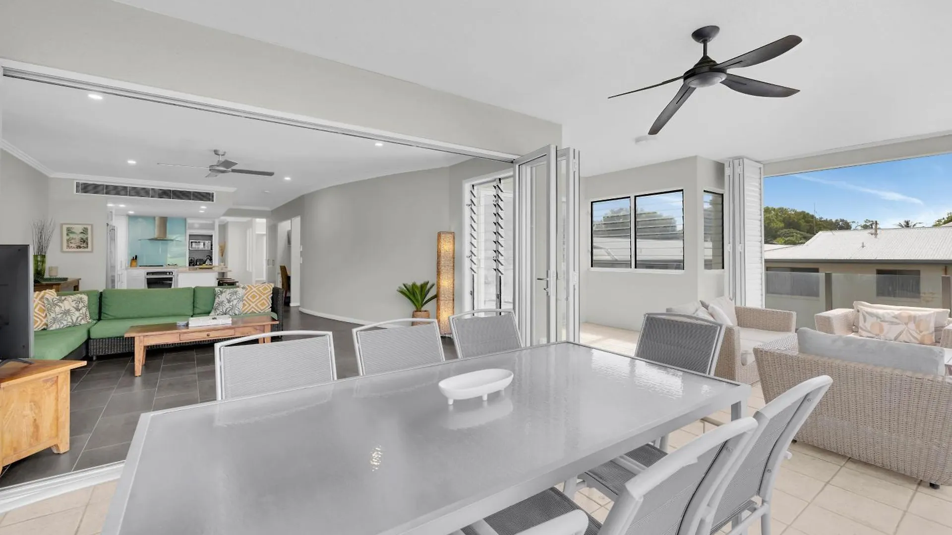 شقة Turquesa Tides - Beachfront Resort Living بالم كوف أستراليا