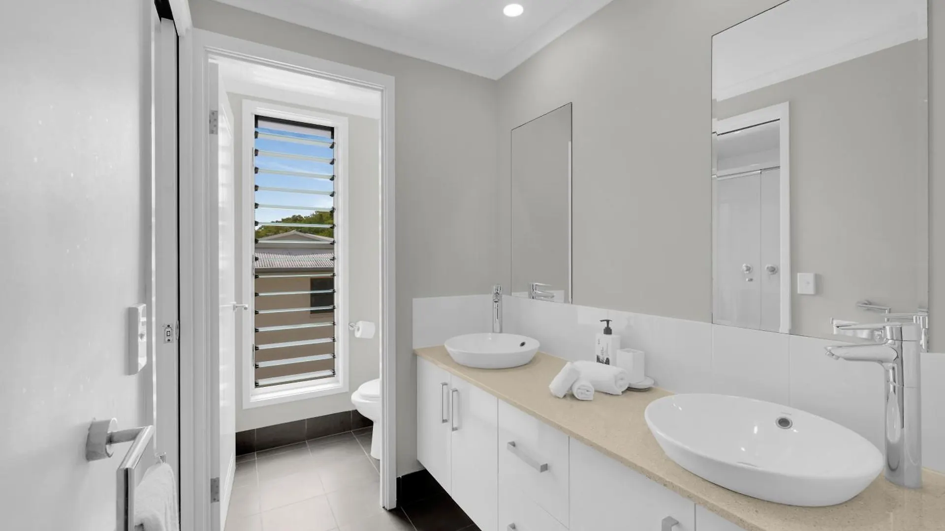 Turquesa Tides - Beachfront Resort Living بالم كوف 0*,  أستراليا